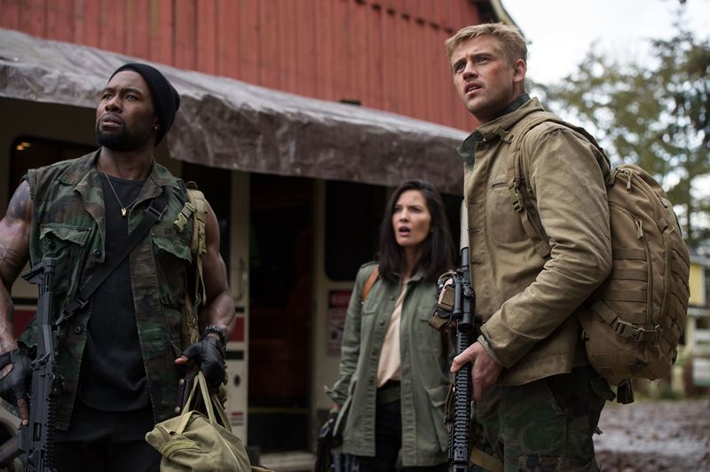 Boyd Holbrook, Olivia Munn