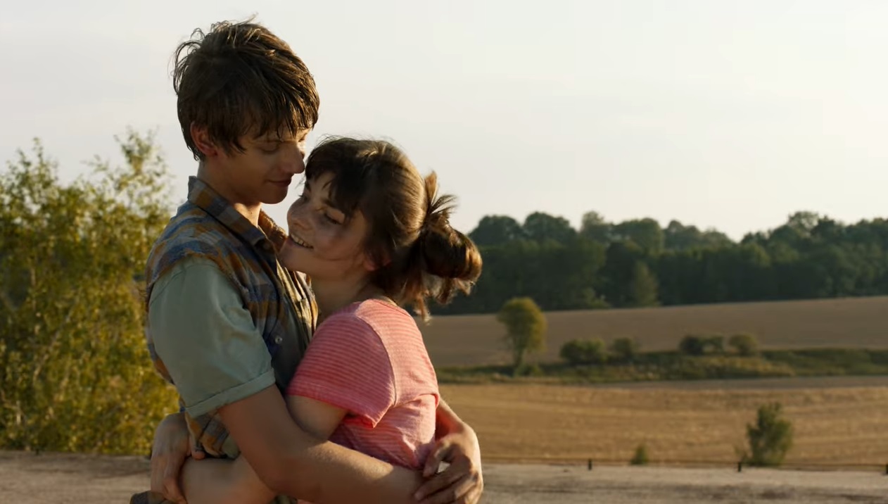 Uzly a pomeranče ⭐ 45% [Scent of Oranges] (2019) | Kinobox.cz