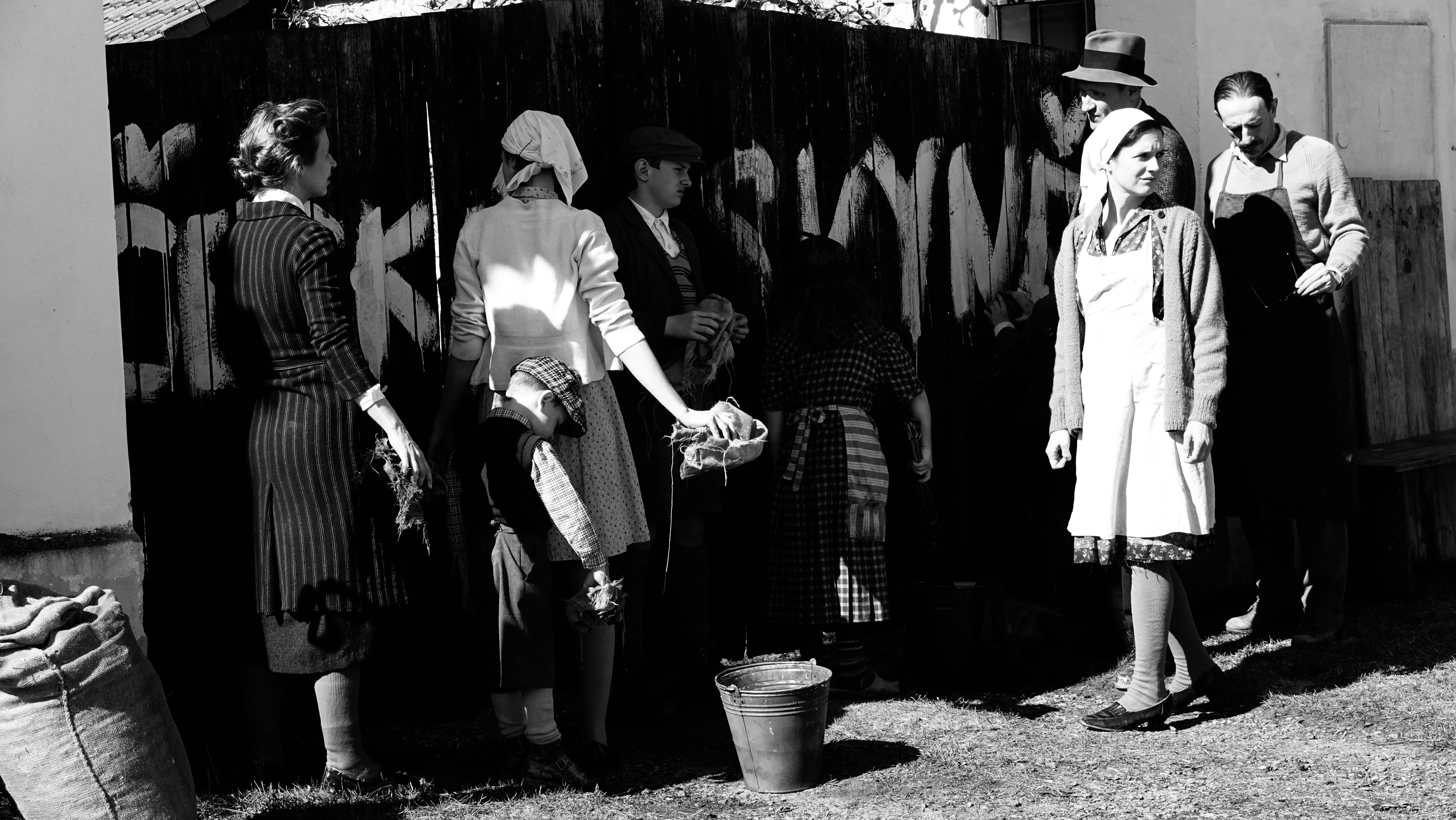 Krajina ve stínu Krajina ve stínu
