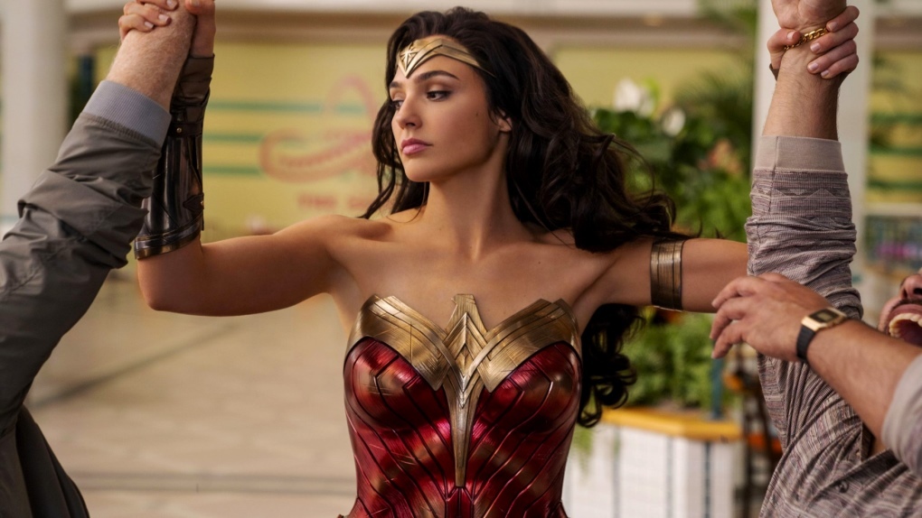 wonder-woman-v-novem-filmu-de-facto-nekoho-znasilnila-ale-protoze-jde-o-muze-je-vse-samozrejme-v-poradku