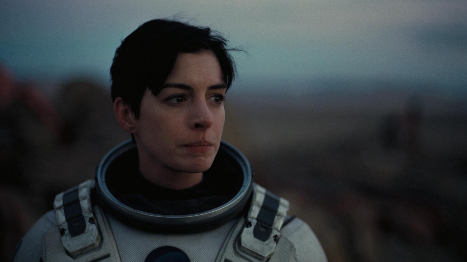 Anne Hathaway – Interstellar