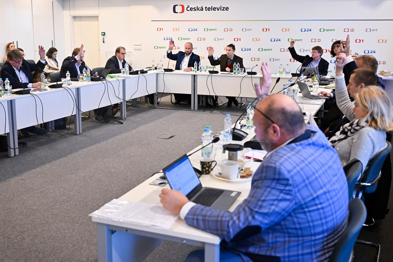 Hlasování o novém vedení Rady ČT