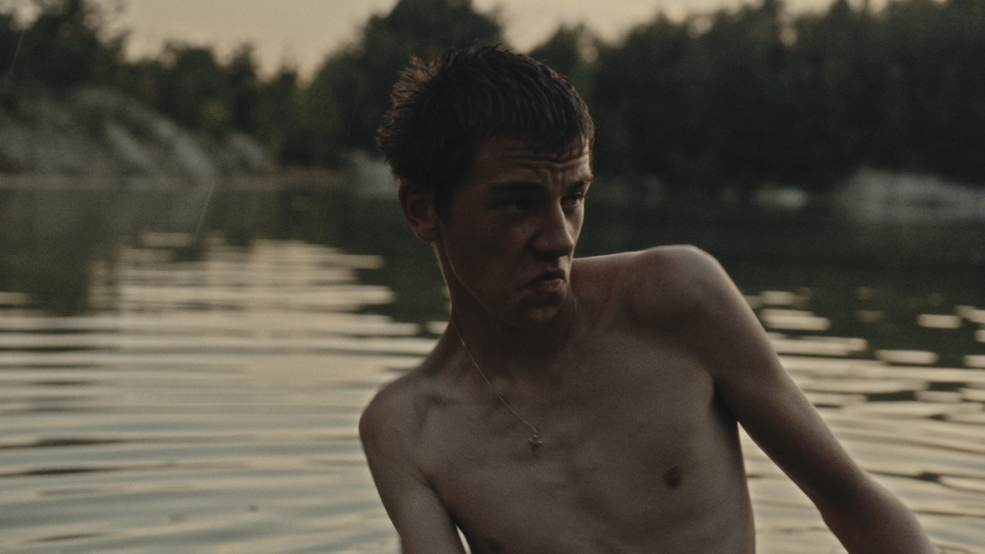 Nahoře nebe, v dolině já