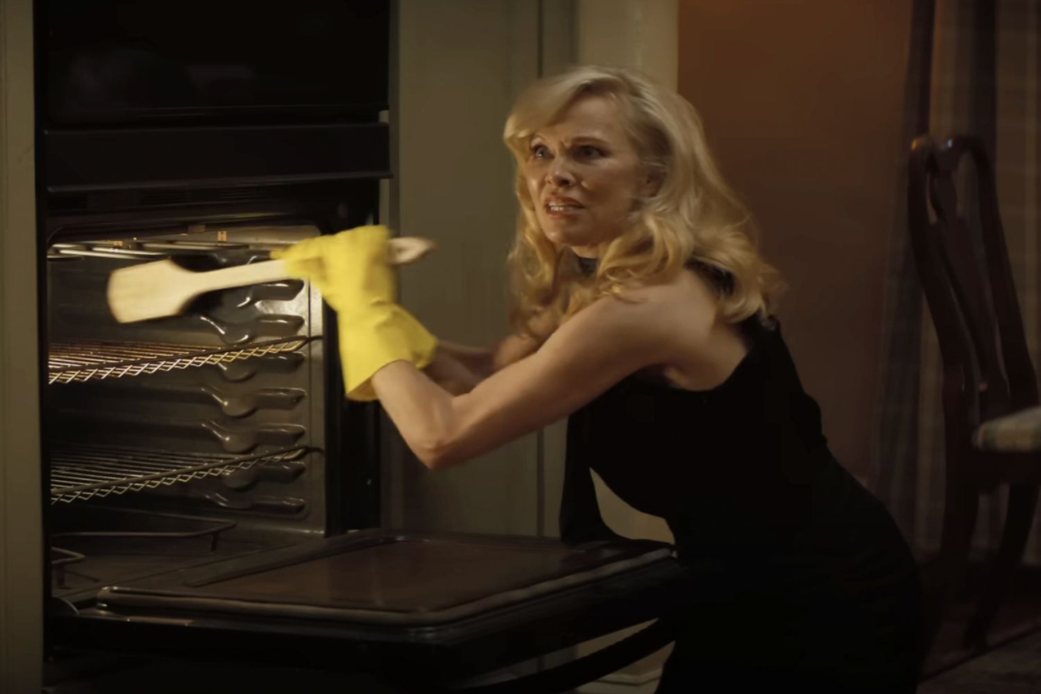 Bláznivá střela (2025)