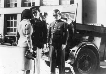 Jiří Voskovec - Pudr a benzin (1932), Obrázek #4