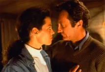 Sigourney Weaver - Gorily v mlze (1988), Obrázek #1