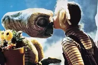 Jednu z nejupřímnějších hlášek v E. T. – Mimozemšťanovi vymyslela šestiletá Drew Barymore