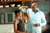 Forest Whitaker - Naše rodinná svatba (2010), Obrázek #6