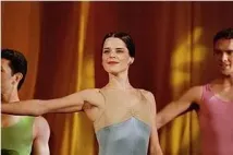 Neve Campbell - Company (2003), Obrázek #7