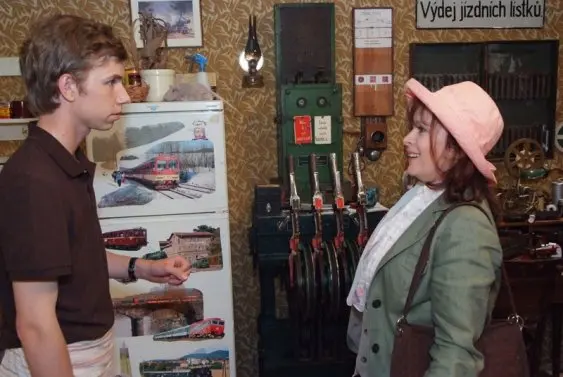 recenze-poste-restante-tv-serial-1