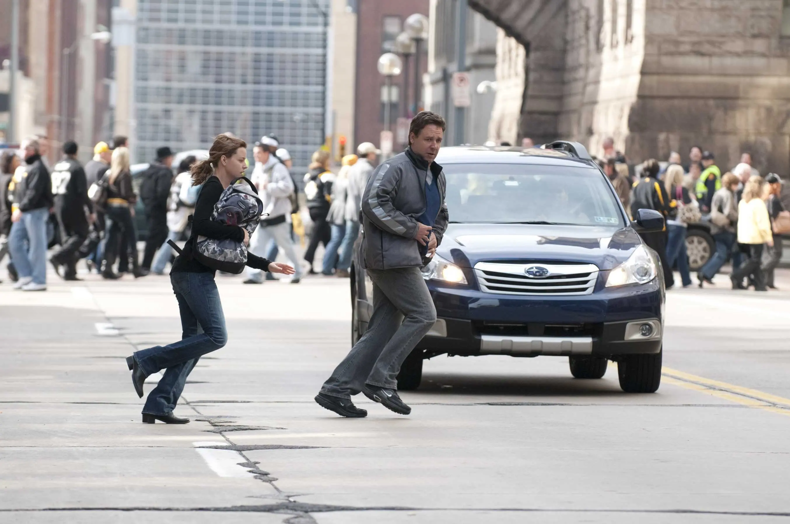 Elizabeth Banks, Russell Crowe