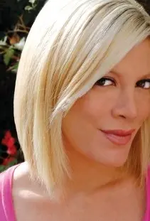 Tori Spelling -  Obrázek #1