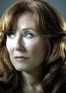 Mary McDonnell