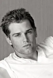 Mike Vogel