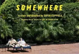 Recenze: Odnikud někam