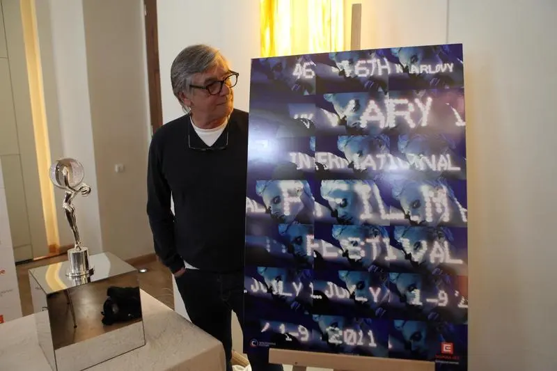 karlovarsky-festival-hvezdy-taji-listky-nezdrazi-1