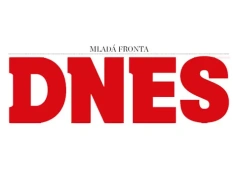 Zloduch z Bonda a Rochefort z 3D Mušketýrů Mikkelsen točí v Česku