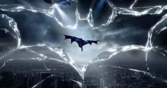 První obrázek Toma Hardyho v The Dark Knight Rises