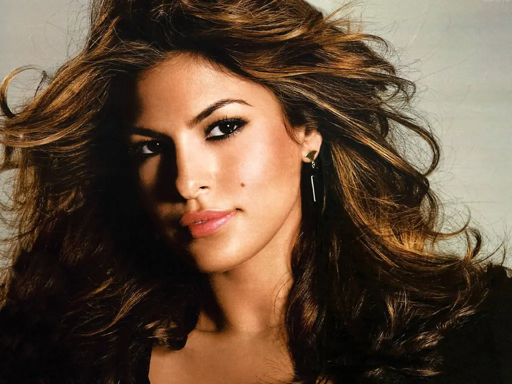 Potetovaná Eva Mendes?