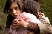 Katie Holmes - Nebojte se tmy (2011), Obrázek #1
