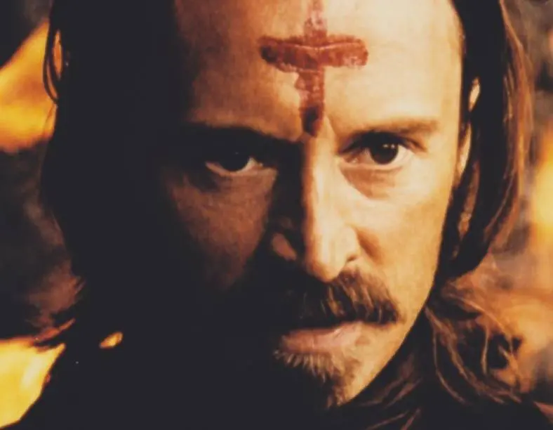 prehlizene-pecky-zer-nebo-umri-7