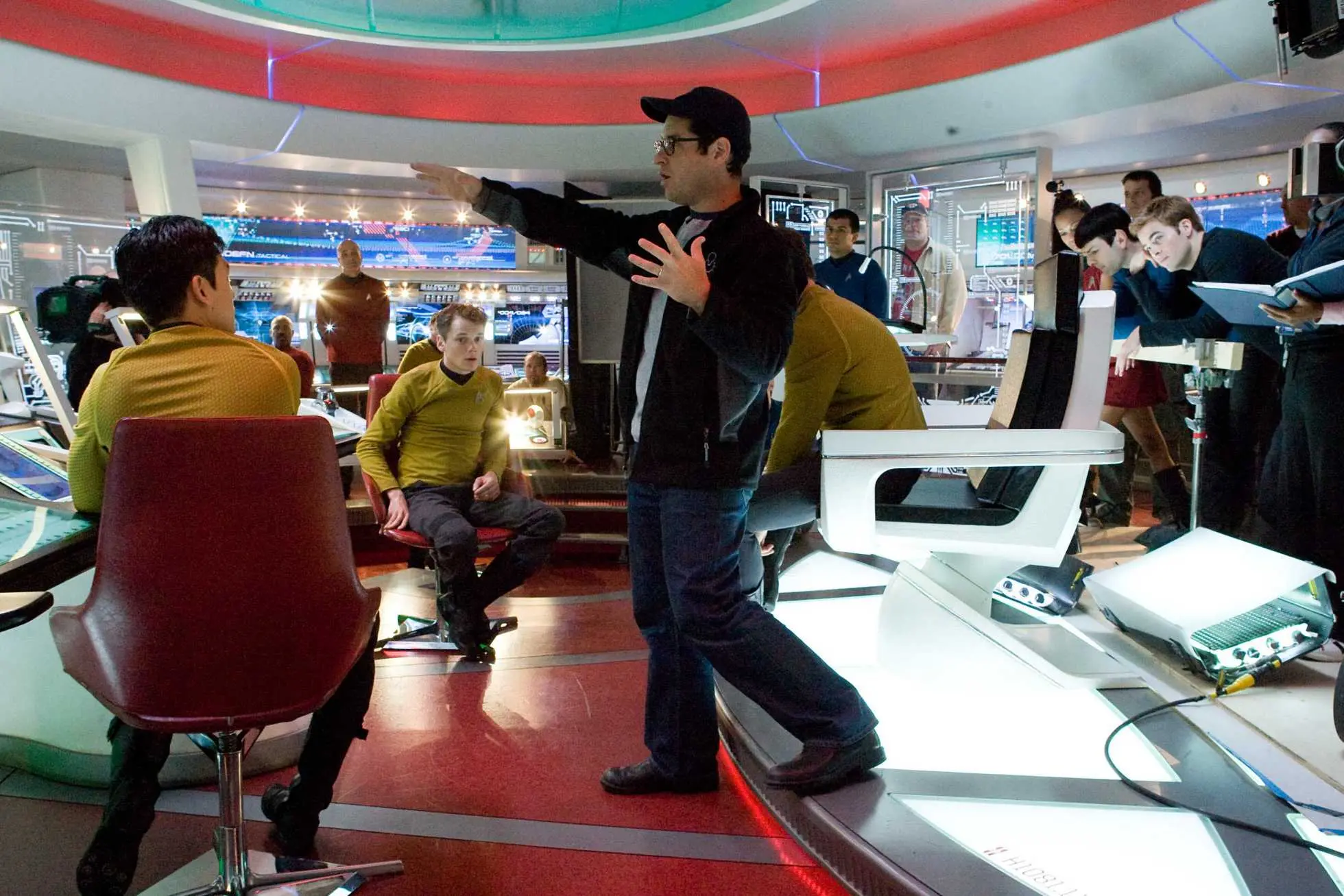 potvrzeno-jj-abrams-bude-rezirovat-star-trek-2-1