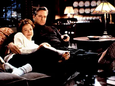 v-obrazovce-ve-stinu-temneho-rytire-1