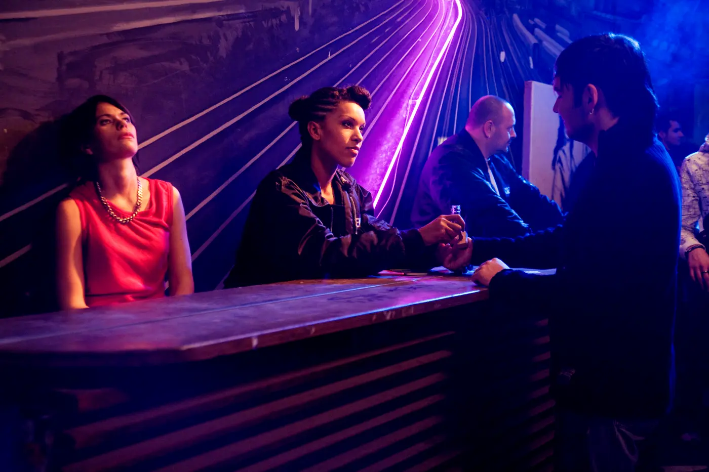 prehlizene-pecky-berlin-calling-o-drogach-bez-moralizovani-5