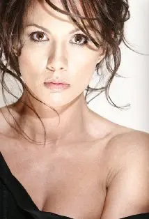Lexa Doig -  Obrázek #1