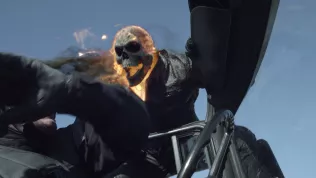 Ghost Rider 2: Nicolas Cage a Idris Elba řádí v nových klipech (VIDEO)