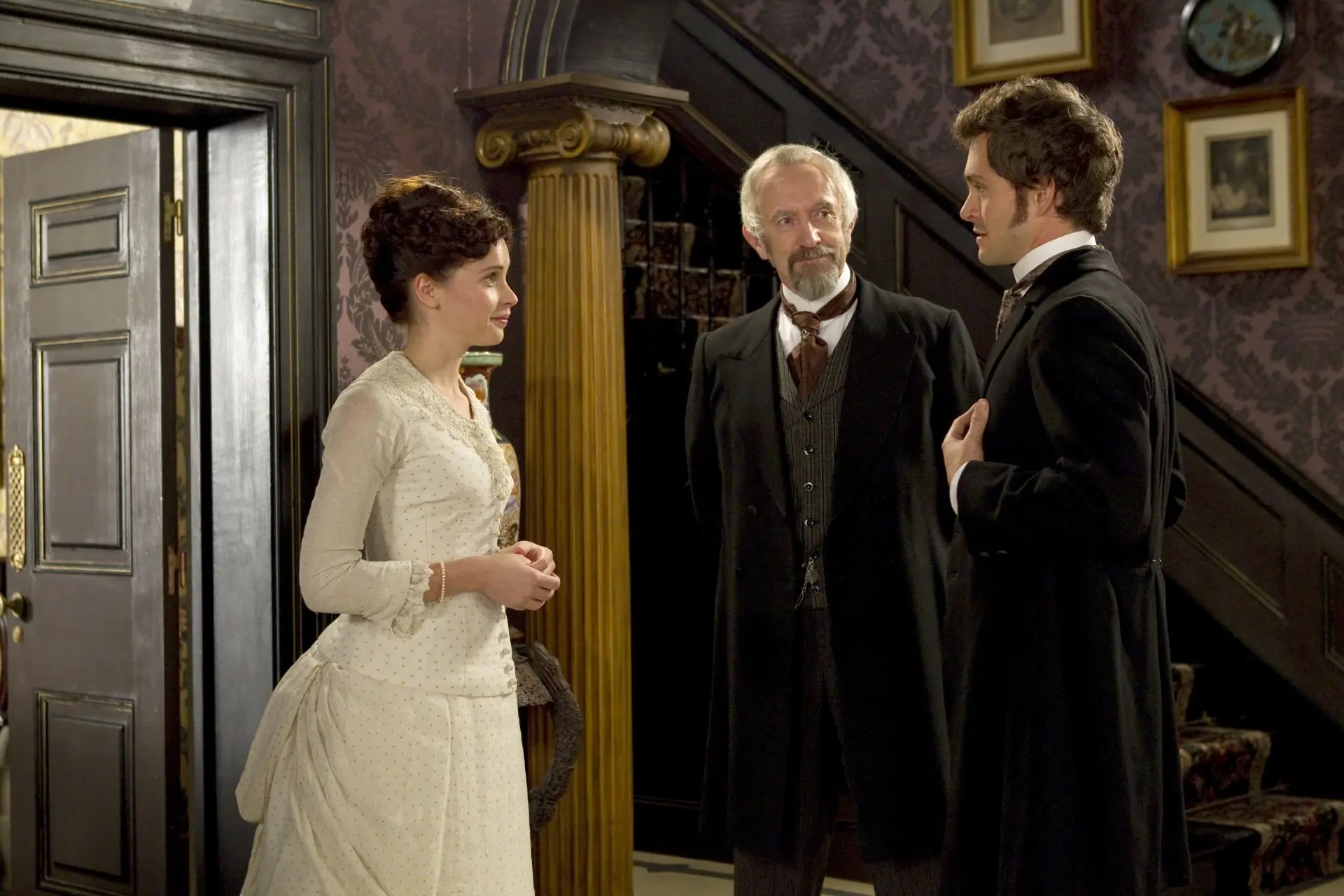 Felicity Jones, Jonathan Pryce, Hugh Dancy