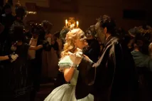 Alice Eve - Havran (2012), Obrázek #5