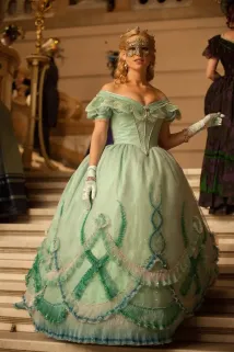 Alice Eve - Havran (2012), Obrázek #6