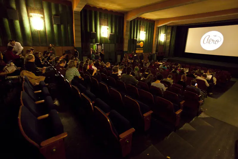 do-kina-za-1-euro-aneb-tento-zpusob-leta-zda-se-mi-ponekud-filmovy