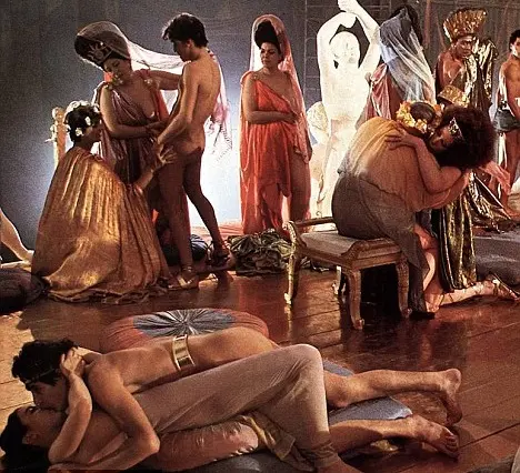 zemrel-gore-vidal-kontroverzni-spisovatel-a-spoluautor-caliguly