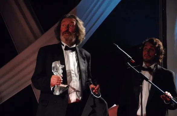 divadleni-cesky-lev-s-polivkou-liskou-a-vachlerem-pred-vanocemi-v-praze-a-v-brne-4