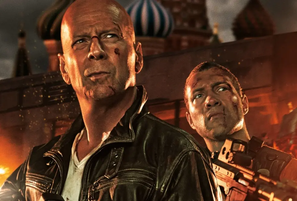 Retro recenze: Smrtonosná past: Opět v akci - hlučnější, akčnější a nejhorší díl série