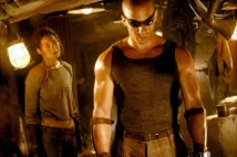 Vin Diesel - Riddick: Kronika temna (2004), Obrázek #17