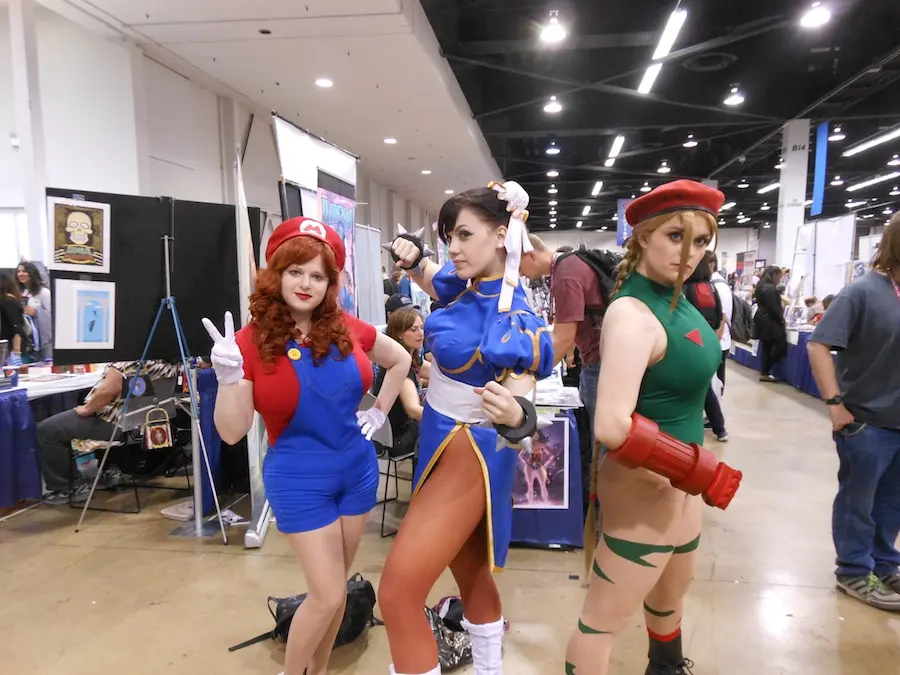 wondercon-2013-obri-fotogalerie-fanousku-v-kostymech-lara-spider-man-mario-pedofilni-meda-a-dalsi-28