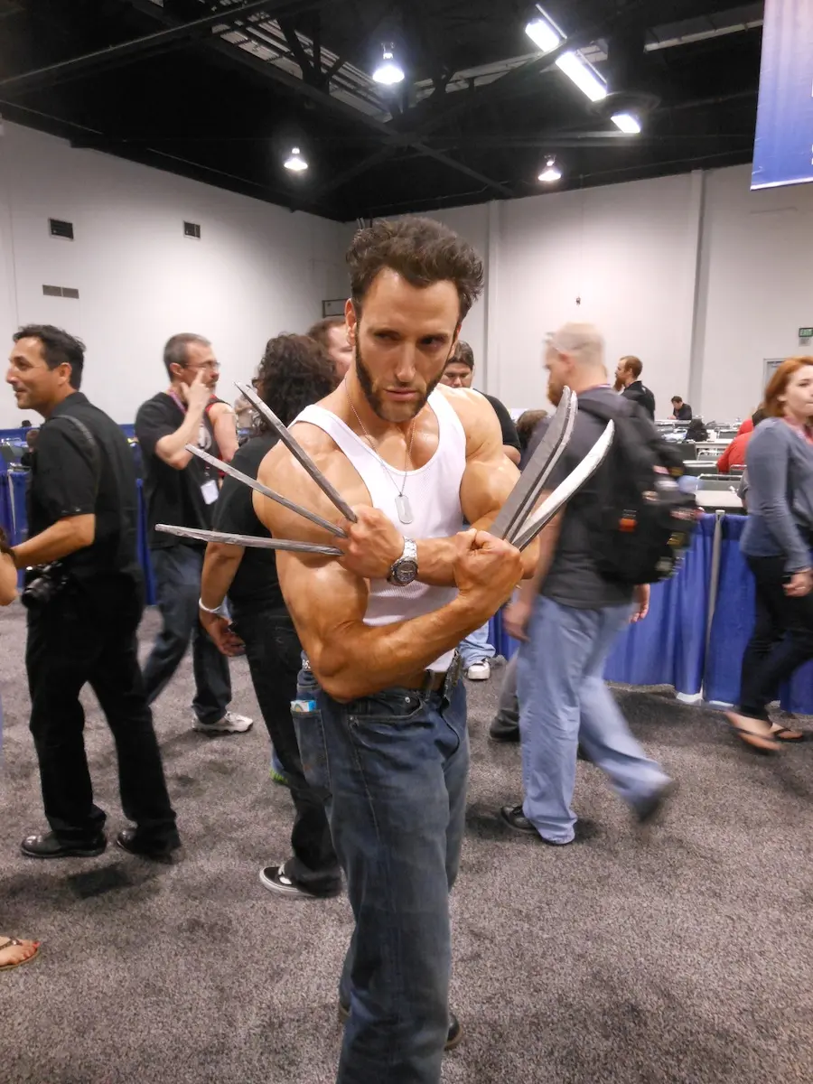 wondercon-2013-obri-fotogalerie-fanousku-v-kostymech-lara-spider-man-mario-pedofilni-meda-a-dalsi-89