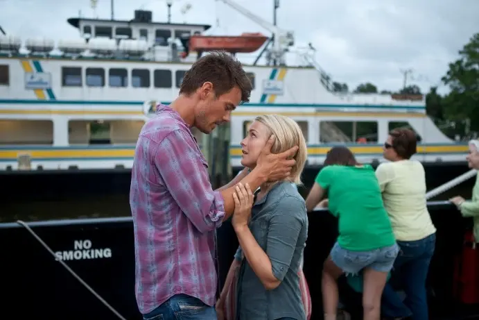 Julianne Hough, Josh Duhamel