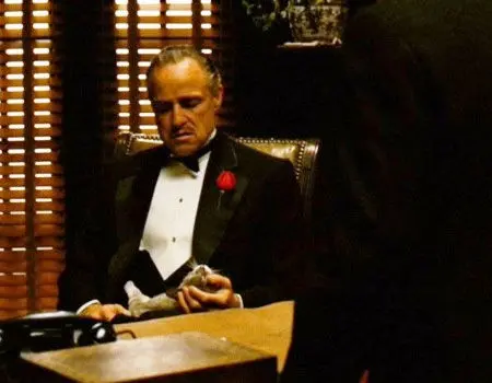 19-uzasnych-filmovych-scen-ktere-nebyly-ve-scenari-16