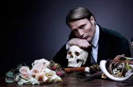 Recenze: Vražedný gurmán Hannibal se přemístil na televizní obrazovky (Pilot)