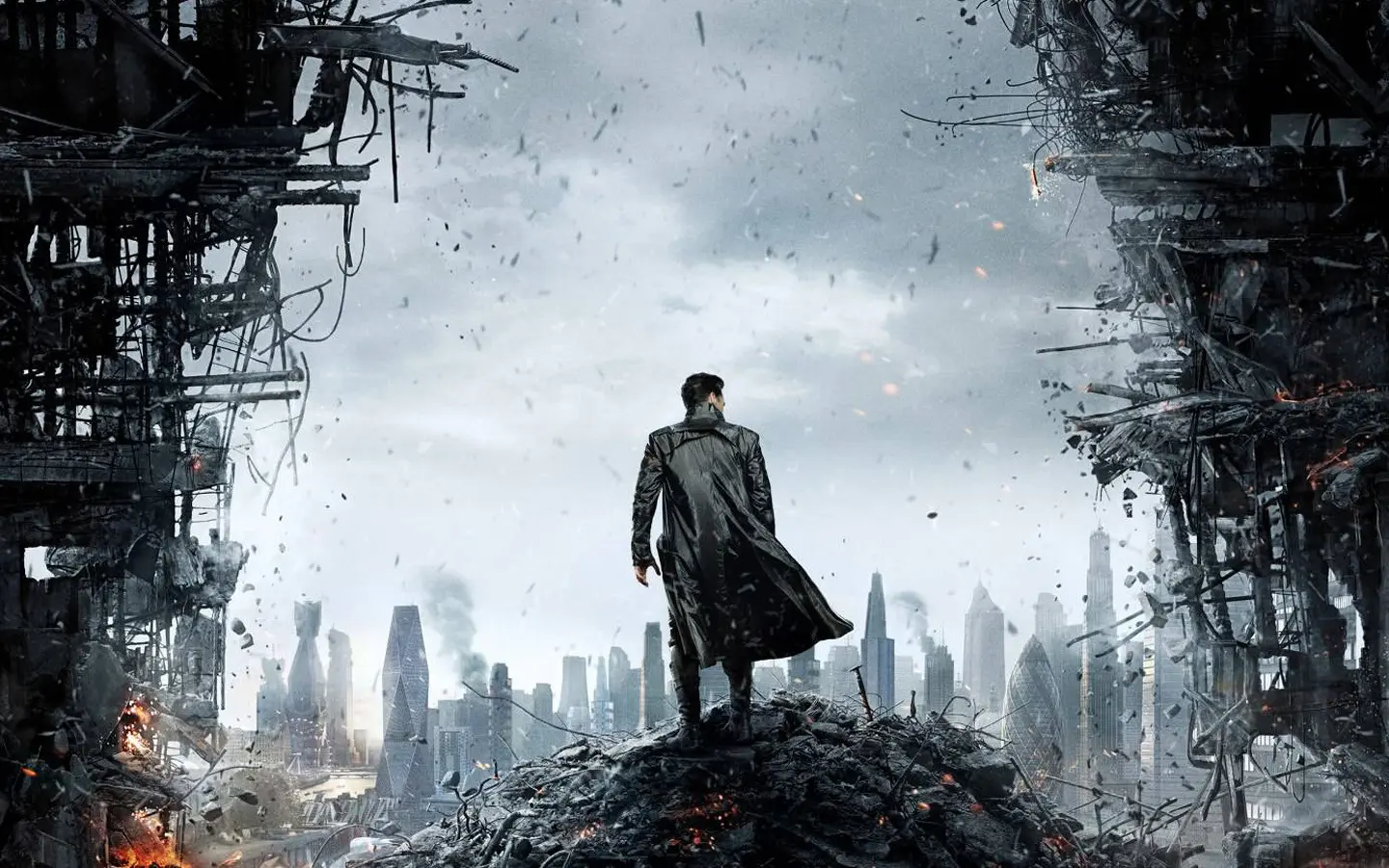 Recenze: Star Trek: Do temnoty - posádka lodi Enterprise se vydává na svou nejnebezpečnější misi