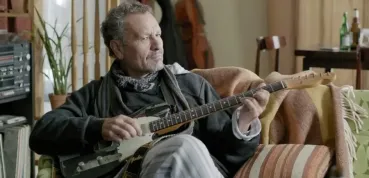 28. týden-kinopremiéry: Google ve filmu, konečně povedená romantika, Krobot s kytarou a megaroboti