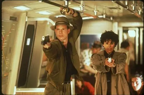 Bill Paxton, Maria Conchita Alonso