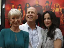 Mary-Louise Parker - Red 2 (2013), Obrázek #6