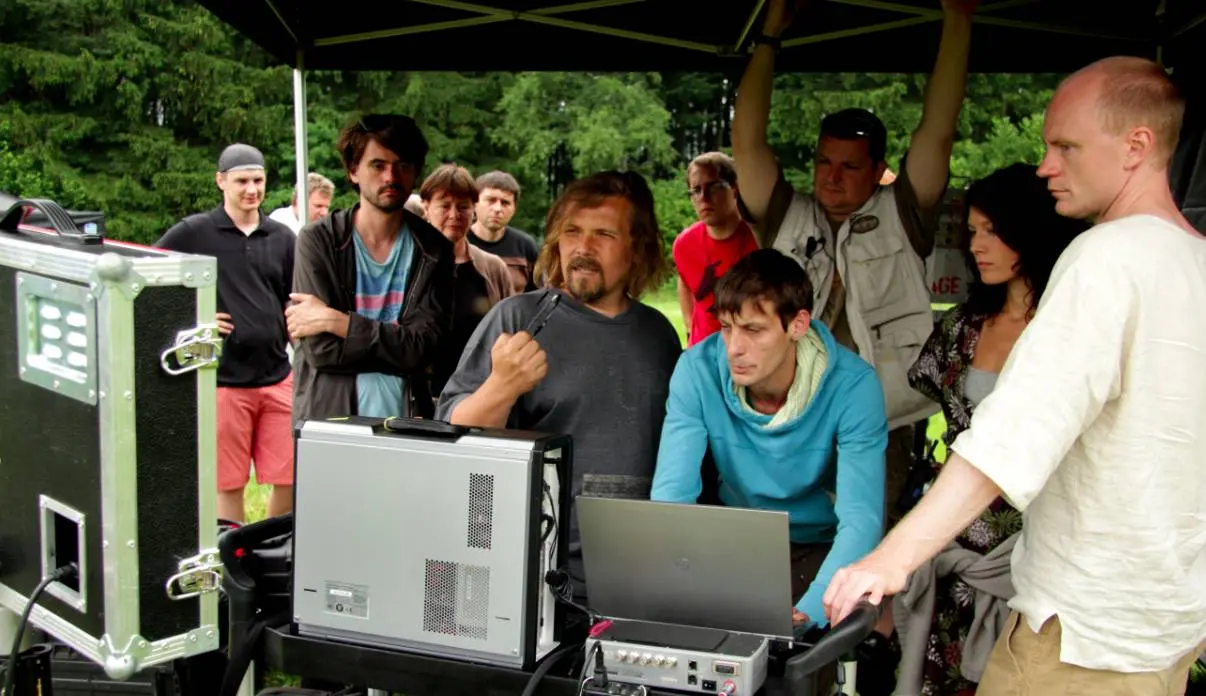 Postřeh: Žijeme ve světě polopravd, lží a naštěstí stále i dobrých vtípků