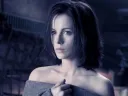 Kate Backinsale se ujme role reportérky vyšetřující případ vražedkyně s tváří anděla