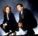 Troška nostalgie: Jak vypadají Mulder a Scullyová, Frasier a hrdinky v Mystic Pizza po letech? Koukněte se.